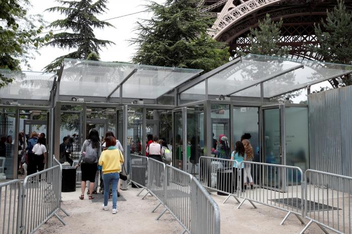 La Torre Eiffel se protege con un nuevo perímetro de hierro y vidrio