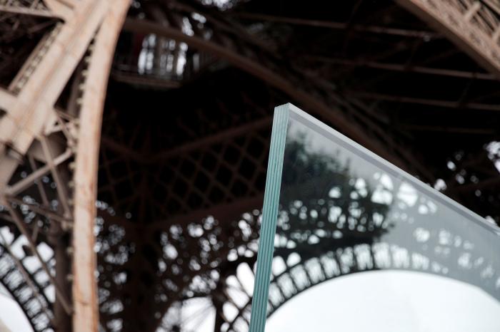 La Torre Eiffel se protege con un nuevo perímetro de hierro y vidrio