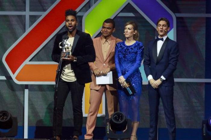 Shakira agradece el premio a su "suegrita" en la gala de Los40 Music Awards: fotos y ganadores