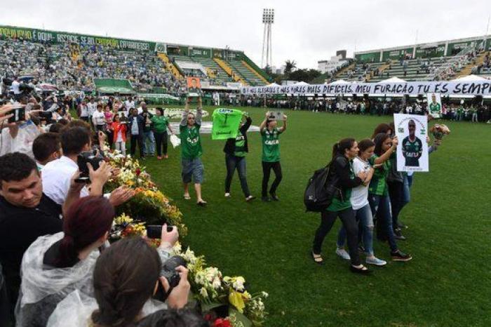 'El campeón volvió', la emotiva despedida en Brasil a las víctimas del accidente