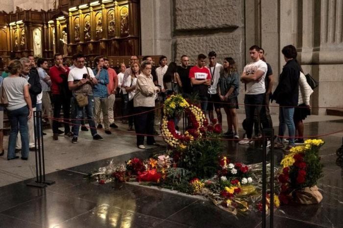 El corte de Joaquín Prat al presidente de la Fundación Franco tras una alusión directa a su padre