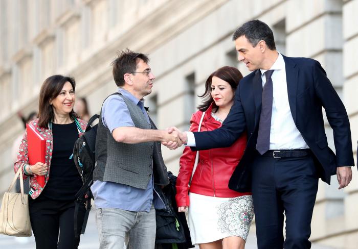 Cachondeo en Twitter con esta foto de Pedro Sánchez