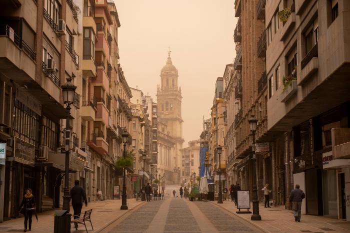 Doce provincias en alerta por el calor intenso y sofocante, de hasta 40º este viernes