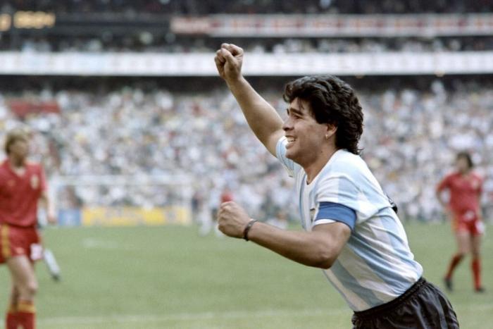 La vida de excesos y escándalos de Maradona