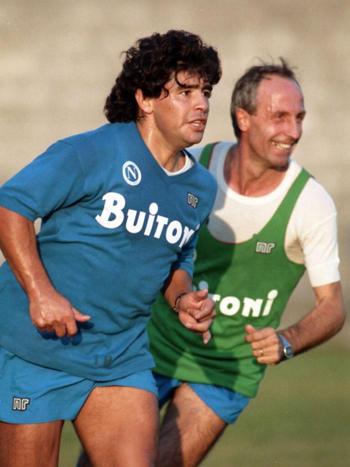 La vida de excesos y escándalos de Maradona