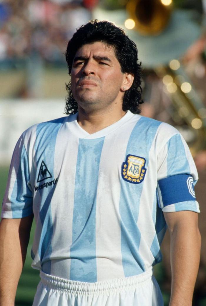 La vida de excesos y escándalos de Maradona