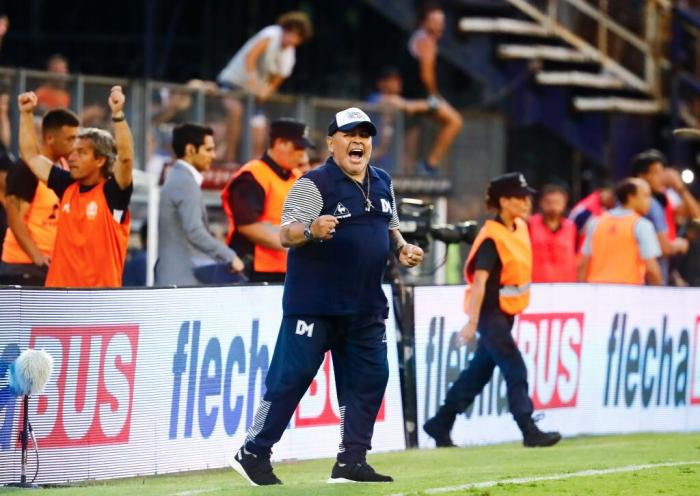 La vida de excesos y escándalos de Maradona