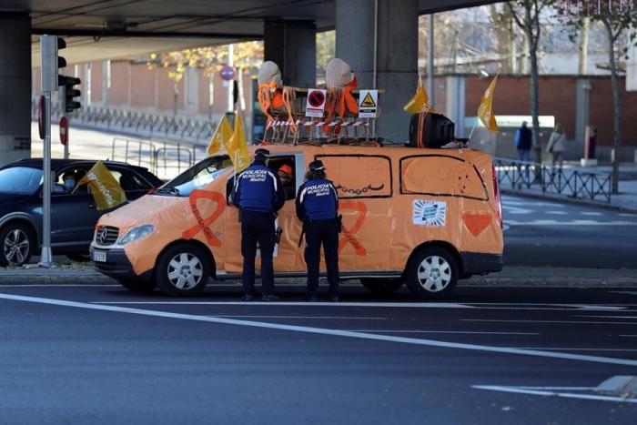 Raphael carga contra esta decisión del Gobierno: "Me parece una barbaridad"