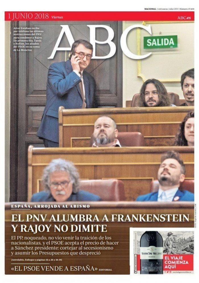 Bromas y memes en Twitter con la imagen de Rajoy saliendo del restaurante