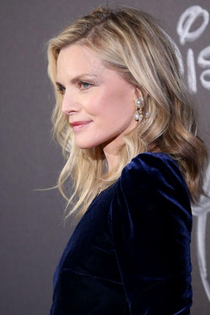 Estas 24 famosas de más de 40 y pelo largo demuestran que Carolina Herrera no tiene razón