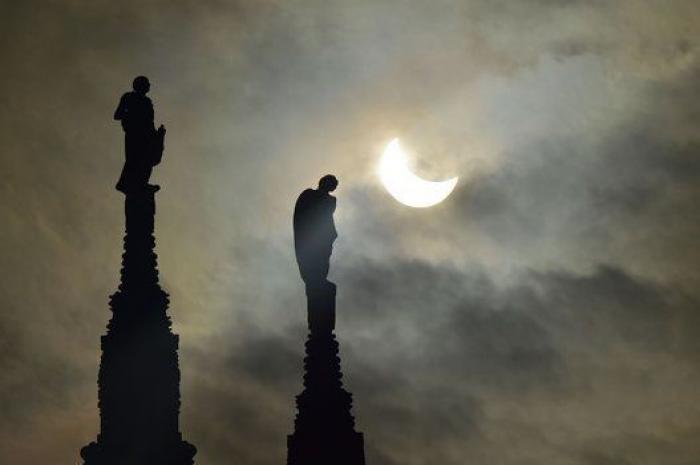 Las mejores imágenes del eclipse solar de 2015 (FOTOS)