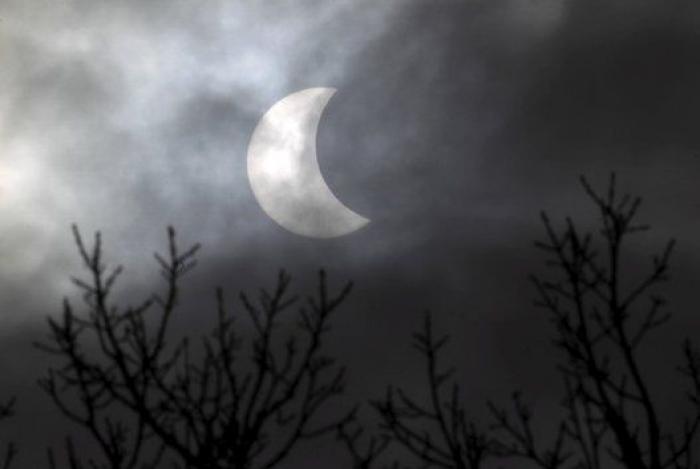 Las mejores imágenes del eclipse solar de 2015 (FOTOS)