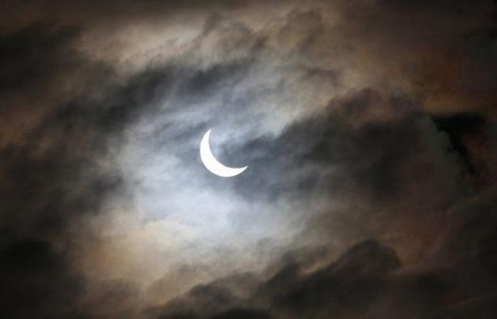 Las mejores imágenes del eclipse solar de 2015 (FOTOS)