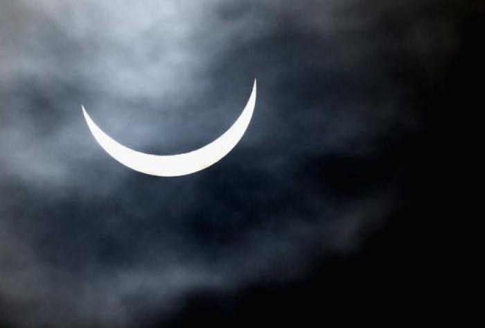 Las mejores imágenes del eclipse solar de 2015 (FOTOS)