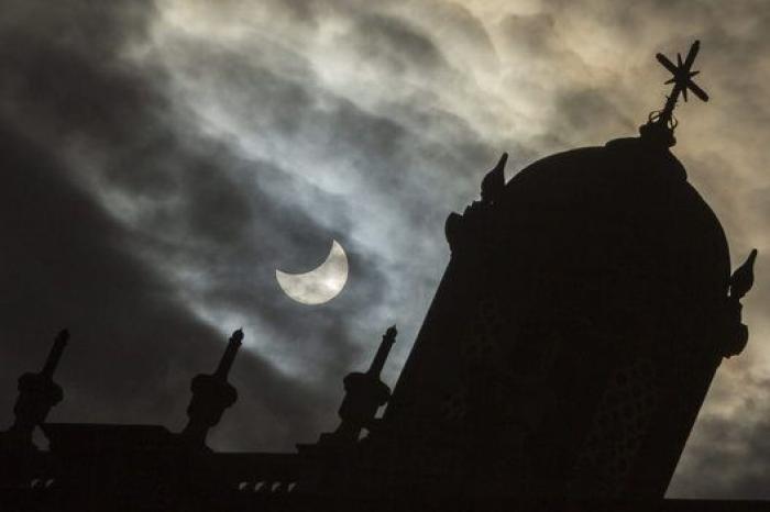 Las mejores imágenes del eclipse solar de 2015 (FOTOS)