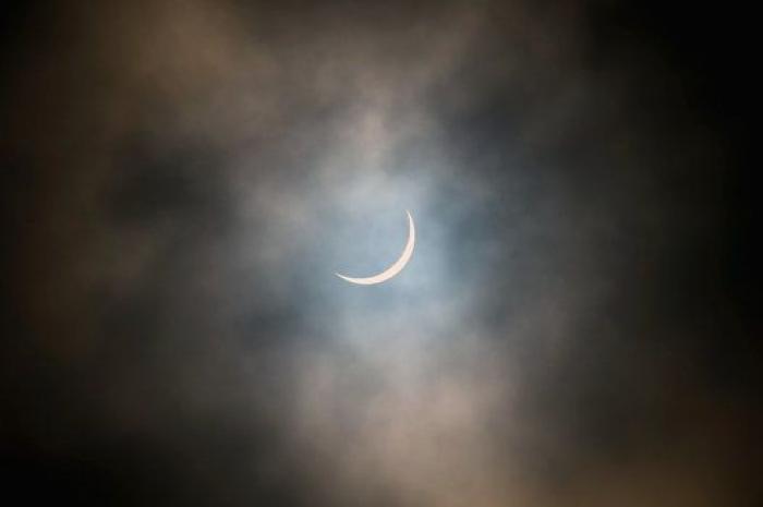 Las mejores imágenes del eclipse solar de 2015 (FOTOS)