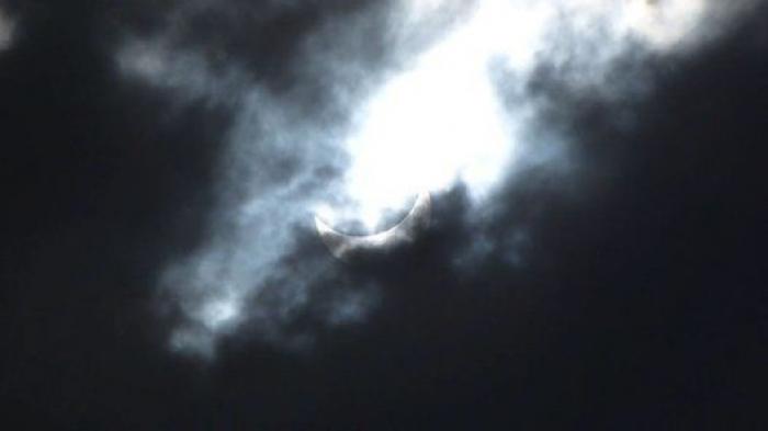 El eclipse solar 2015 visto por los internautas (FOTOS, TUITS)