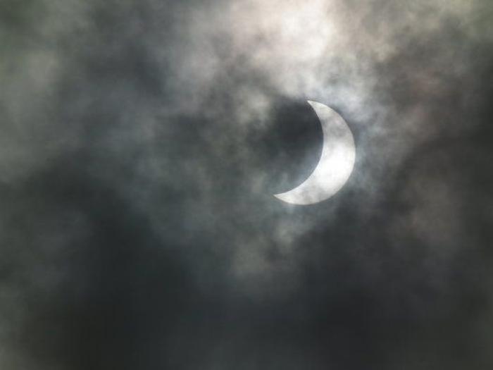 El eclipse solar 2015 visto por los internautas (FOTOS, TUITS)