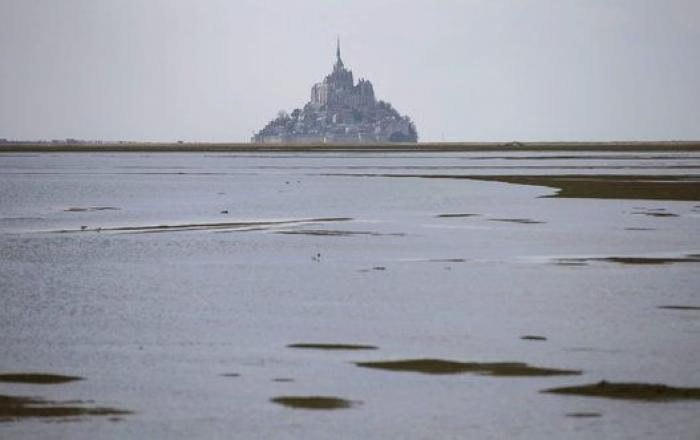 La 'marea del siglo' convierte en isla al Monte Saint-Michel (FOTOS)
