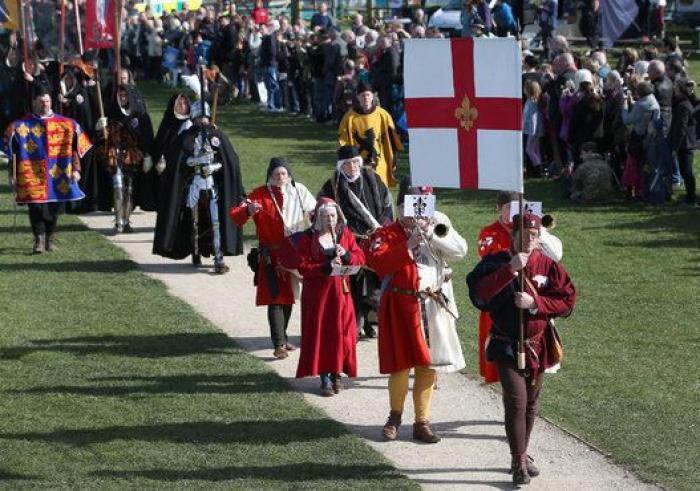 La catedral de Leicester recibe los restos del rey inglés Ricardo III