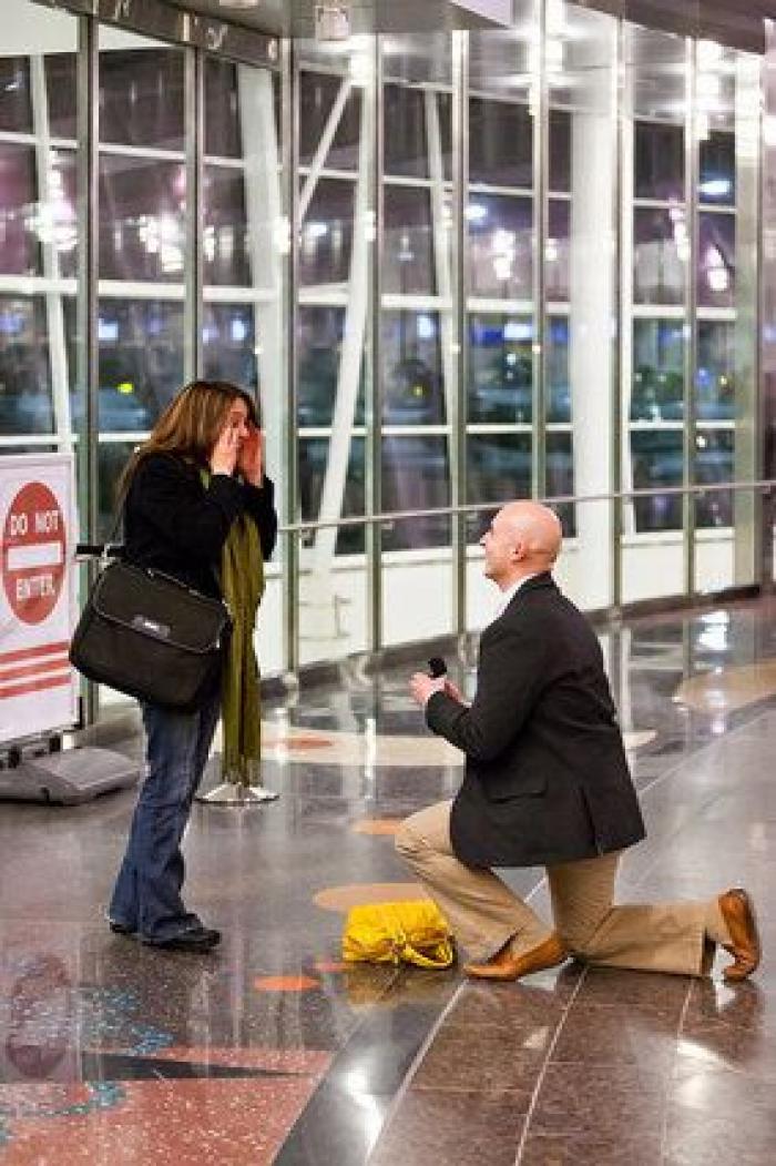 16 propuestas de matrimonio que te pondrán la piel de gallina (FOTOS)