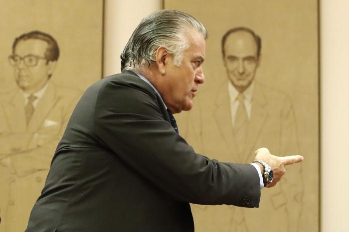 El 'dardo' de Willy Bárcenas a Pablo Casado en 'Liarla Pardo' por su "viva el rey"