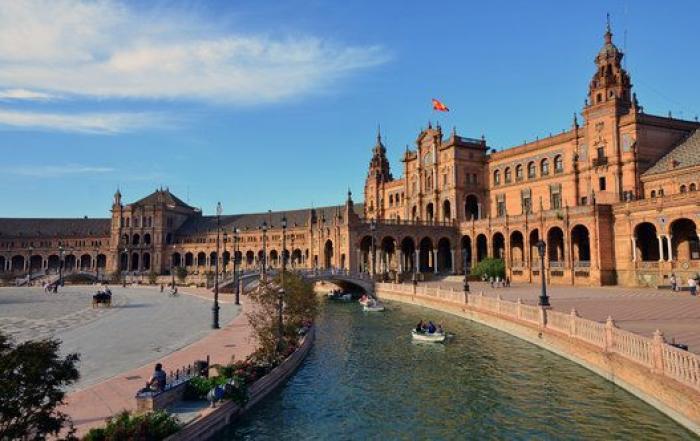 Barcelona, en el 'top' 25 de destinos mundiales para viajar en 2015 (FOTOS)
