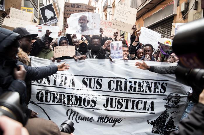 El Ayuntamiento dice que la Policía no actuó contra Mbaye en los momentos previos a su muerte