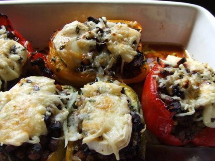 ¿Qué diferencia hay entre los pimientos verdes, los amarillos, los naranjas y los rojos?