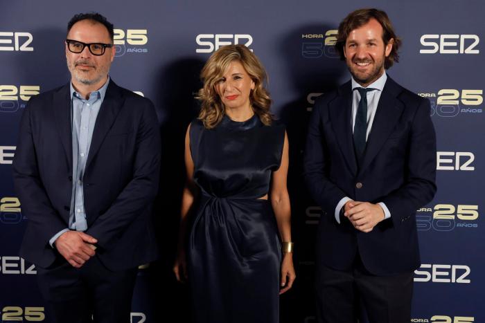 Aimar Bretos recuerda la brusca respuesta de Carmen Calvo el primer día de 'El Ágora' y ella se explica