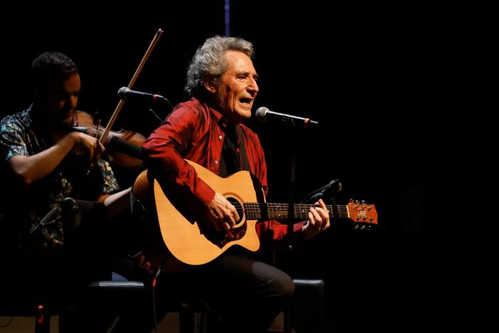 Aimar Bretos recuerda la brusca respuesta de Carmen Calvo el primer día de 'El Ágora' y ella se explica