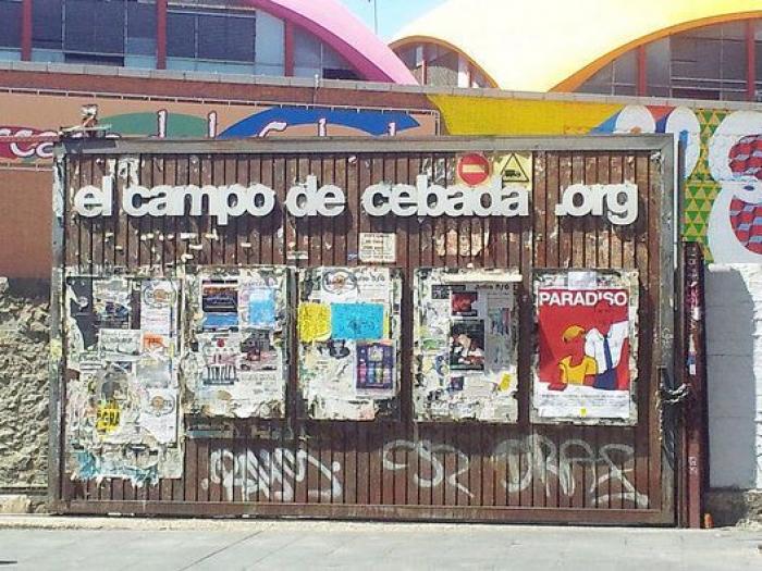 Campo de Cebada, manual de montaje de una plaza hecha a mano por y para los vecinos