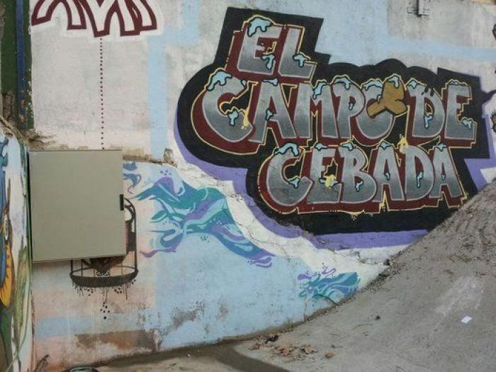 Campo de Cebada, manual de montaje de una plaza hecha a mano por y para los vecinos