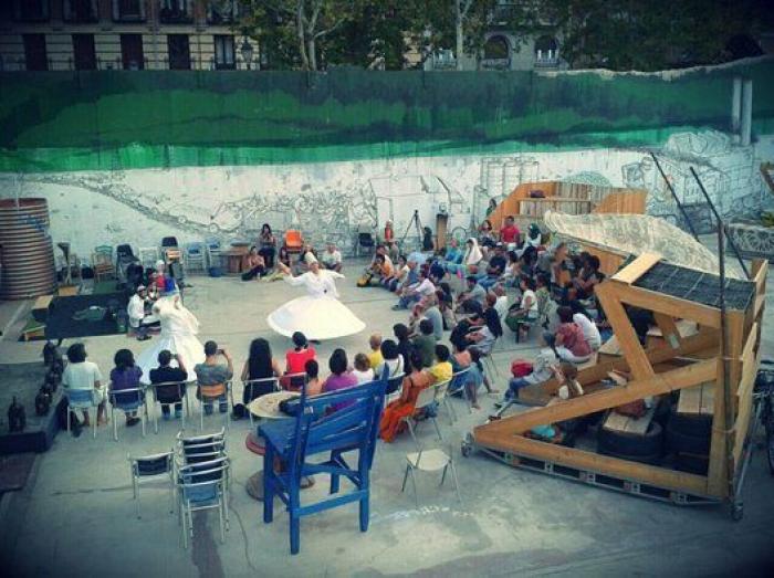 Campo de Cebada, manual de montaje de una plaza hecha a mano por y para los vecinos