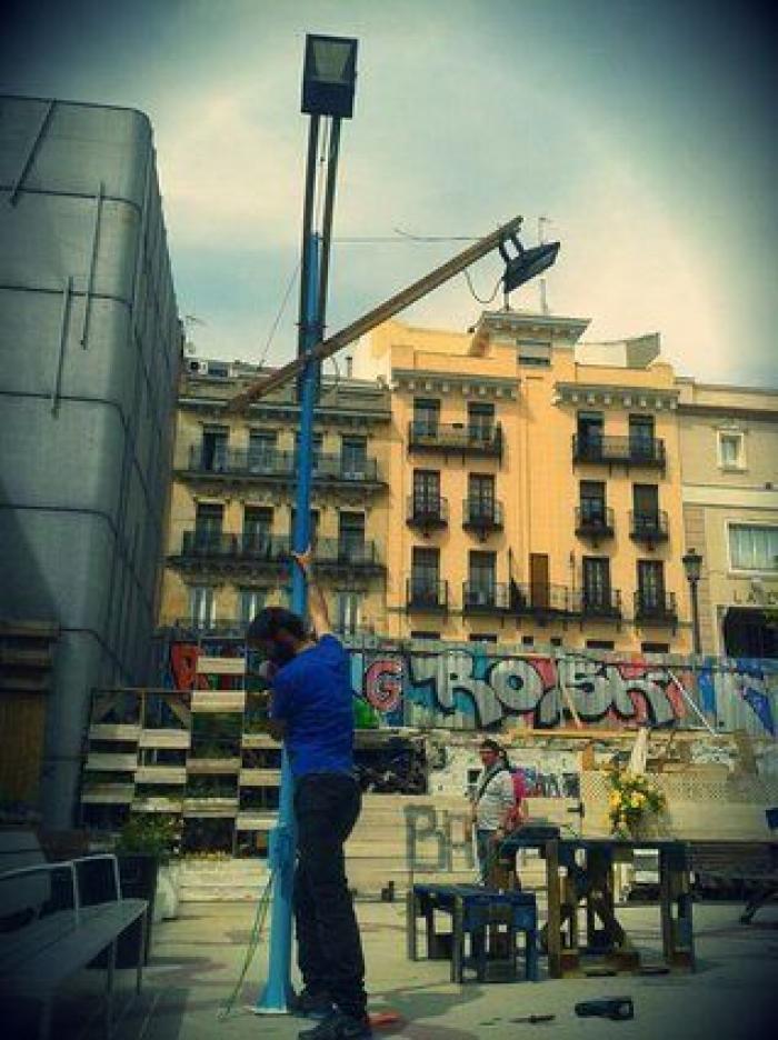 Campo de Cebada, manual de montaje de una plaza hecha a mano por y para los vecinos