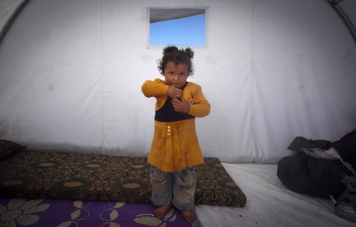 Al menos 32 niños han muerto de frío en un campo de refugiados en Siria