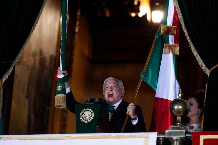 El partido de López Obrador suaviza sus palabras sobre la "pausa" con España