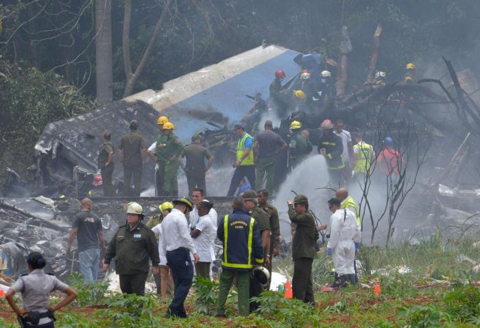 Al menos cien muertos tras estrellarse un avión de pasajeros poco después de despegar desde La Habana
