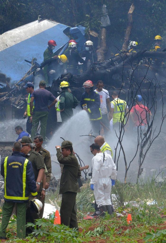 Al menos cien muertos tras estrellarse un avión de pasajeros poco después de despegar desde La Habana