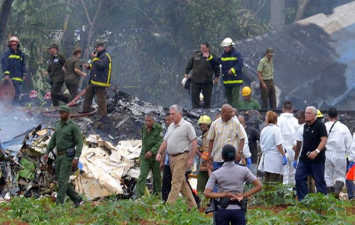 Al menos cien muertos tras estrellarse un avión de pasajeros poco después de despegar desde La Habana