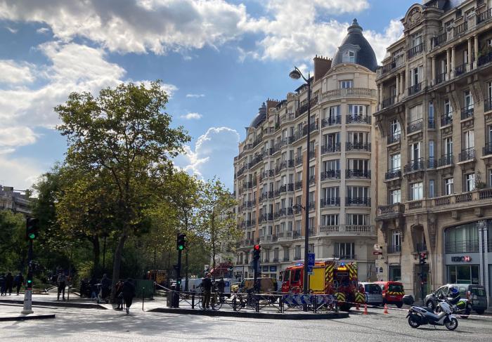 Dos personas heridas por arma blanca junto a la antigua sede de 'Charlie Hebdo'