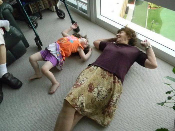 Bisabuelos + bisnietos: 16 fotos que demuestran que juntos hacen una gran pareja