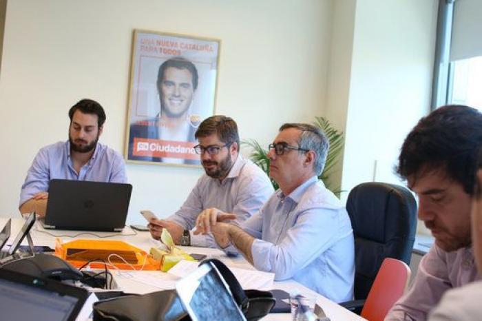 Villacís suelta un 'zasca' a Podemos y niega que se cuestione a Rivera