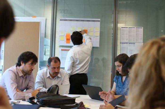 Villacís suelta un 'zasca' a Podemos y niega que se cuestione a Rivera