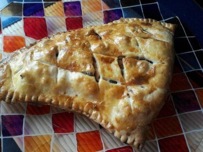 15 recetas de pasteles salados perfectos para reuniones familiares o con amigos