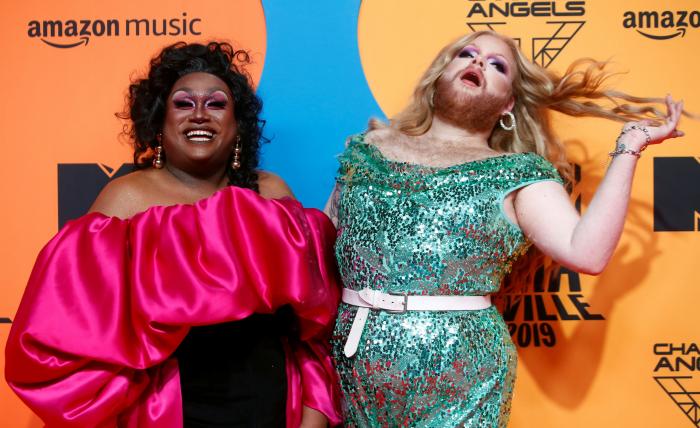 Los 'looks' de la alfombra roja de los European Music Awards en Sevilla