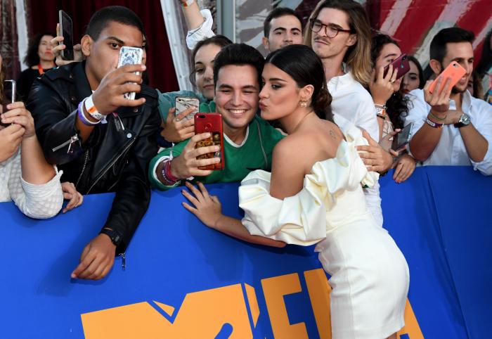 Los 'looks' de la alfombra roja de los European Music Awards en Sevilla