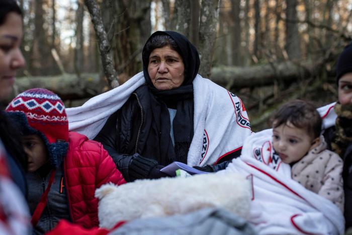 De dónde son y cómo llegan a Bielorrusia los migrantes que tratan de cruzar a Europa