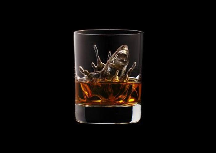 Estos son probablemente los cubitos de hielo más impresionantes que hayas visto nunca