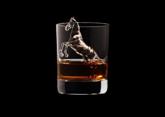 Estos son probablemente los cubitos de hielo más impresionantes que hayas visto nunca